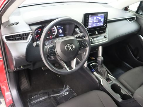 Certified 2022 Toyota Corolla Cross LE FWD image 13