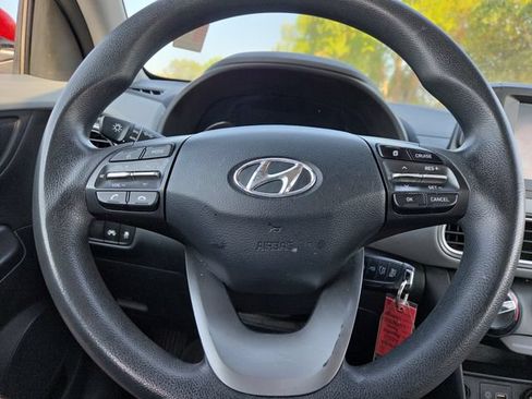 Used 2020 Hyundai Kona SE AWD/4WD image 14