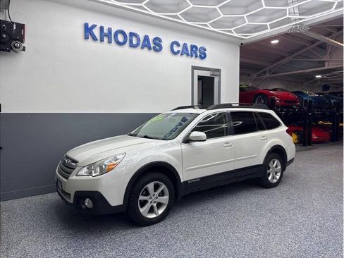 Used 2014 Subaru Outback 2.5i Premium w/ Moonroof Package image 2