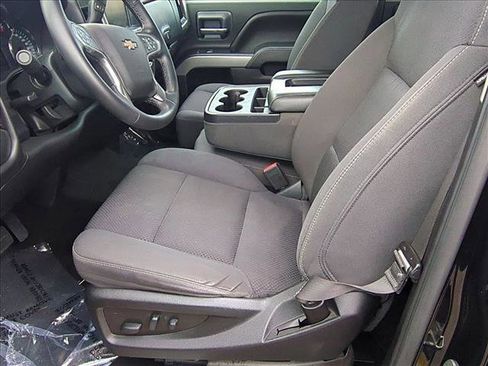 Used 2018 Chevrolet Silverado 1500 LT w/ All Star Edition image 15