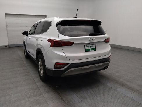 Used 2020 Hyundai Santa Fe SE image 5