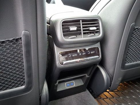 Certified 2026 Mercedes-Benz GLE 350 4MATIC image 11