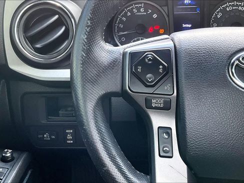 Used 2016 Toyota Tacoma TRD Off-Road w/ Towing Package image 24