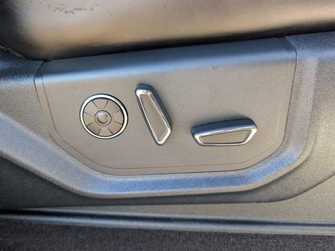 Used 2020 Ford F150 Platinum w/ Equipment Group 701A Luxury image 26