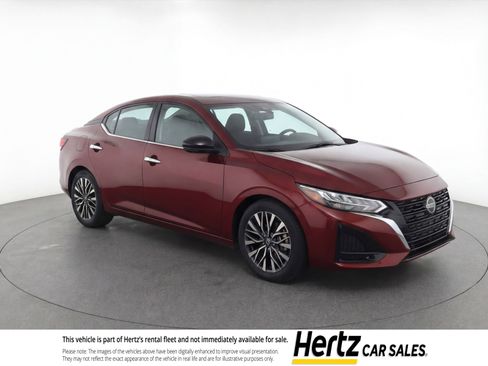 Used 2024 Nissan Altima 2.5 SV FWD image 1
