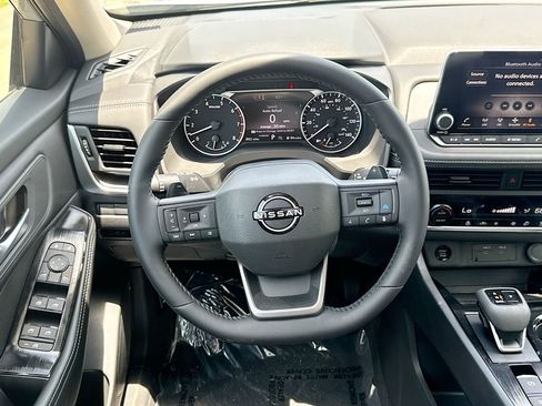 Used 2026 Nissan Rogue Dark Armor FWD image 23