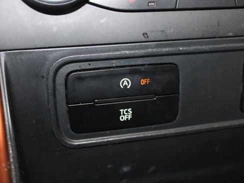Used 2021 Ford EcoSport SE w/ SE Convenience Package image 27