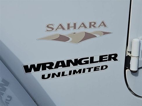 Used 2013 Jeep Wrangler Unlimited Sahara w/ Dual Top Group image 30