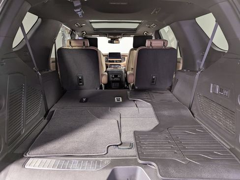 Used 2024 Chevrolet Tahoe Premier RWD image 47