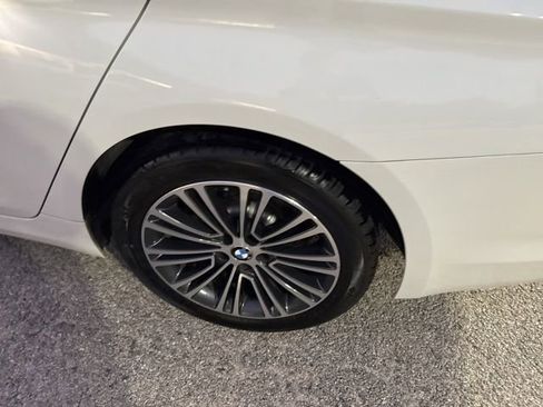 Used 2019 BMW 530i w/ Convenience Package image 28