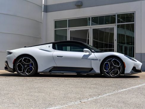 Used 2022 Maserati MC20 Coupe RWD image 9