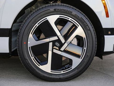 New 2026 Hyundai Ioniq 9 Calligraphy AWD/4WD image 10