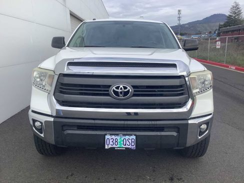 Used 2015 Toyota Tundra SR5 image 6