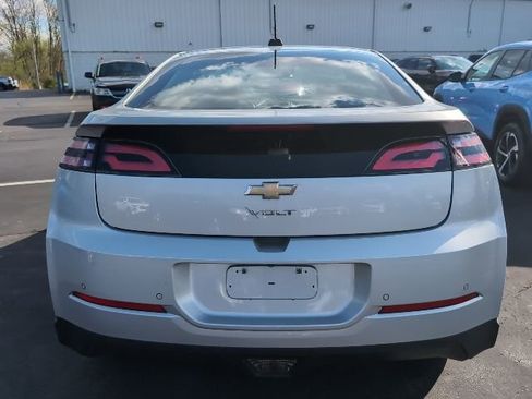 Used 2015 Chevrolet Volt w/ Enhanced Safety Package 1 image 2