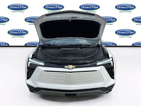 Used 2024 Chevrolet Blazer EV LT AWD/4WD image 33