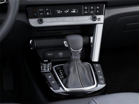 New 2025 Kia Seltos SX image 24