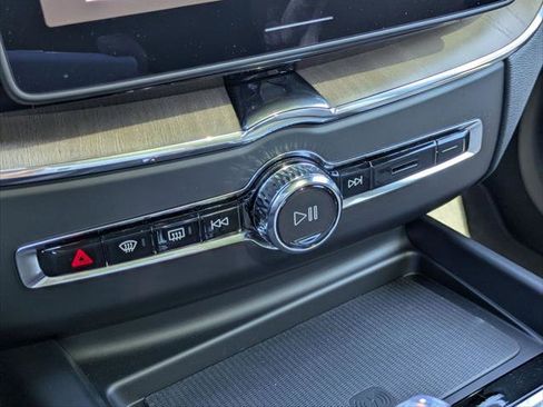 New 2026 Volvo XC60 B5 Plus w/ Protection Package Premier image 8