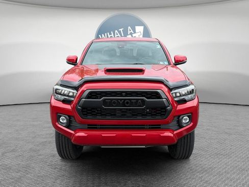 Certified 2023 Toyota Tacoma TRD Sport w/ Black Out Package (TMS) AWD/4WD image 9