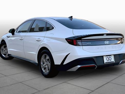 Used 2025 Hyundai Sonata SE FWD image 11