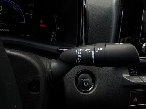 Used 2025 Toyota Camry LE FWD image 34