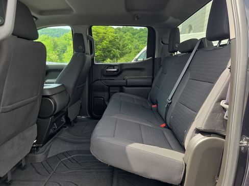 Used 2022 Chevrolet Silverado 1500 Custom AWD/4WD image 13