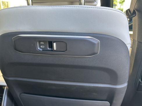 Used 2024 BMW X5 xDrive40i w/ M Sport Package image 40