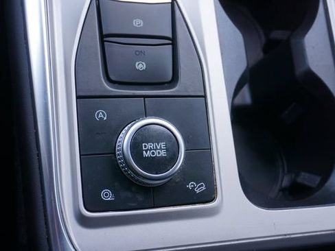 Used 2023 Ford Explorer Platinum w/ Technology Package AWD/4WD image 22