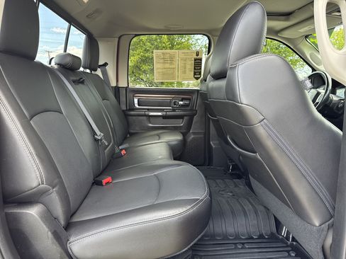 Used 2016 RAM 2500 Laramie w/ Convenience Group AWD/4WD image 25
