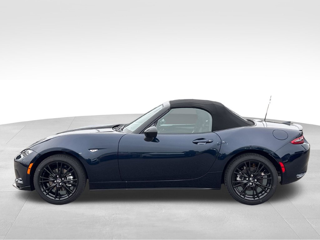 New 2026 MAZDA MX-5 Miata Club w/ Interior Package RWD image 2