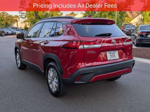 Certified 2022 Toyota Corolla Cross LE w/ Moonroof Package FWD image 7