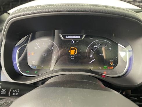 New 2026 RAM 1500 Laramie AWD/4WD image 3