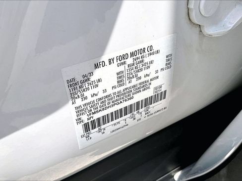 Certified 2023 Ford Explorer XLT w/ Equipment Group 202A AWD/4WD image 33