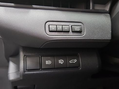 New 2026 Toyota C-HR AWD/4WD image 17