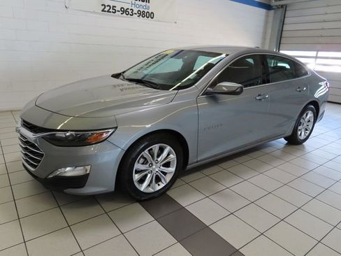 Used 2023 Chevrolet Malibu LT FWD image 2