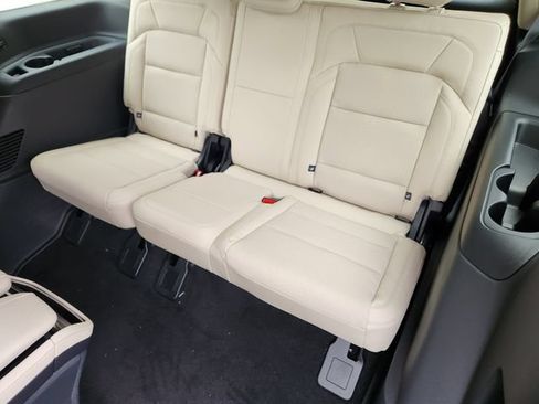 New 2027 Lincoln Navigator Reserve AWD/4WD image 16