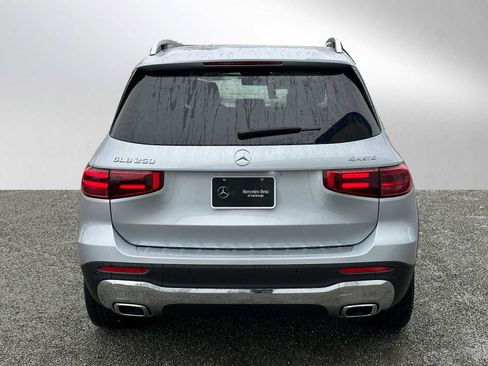 New 2026 Mercedes-Benz GLB 250 4MATIC image 4