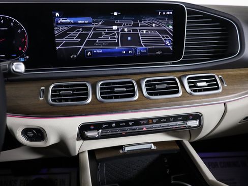 Certified 2025 Mercedes-Benz GLE 450 4MATIC image 22