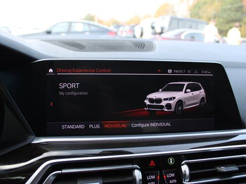 Used 2019 BMW X5 xDrive40i w/ M Sport Package image 34