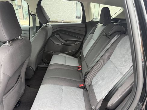 Used 2018 Ford Escape SE w/ SE Sync 3 Package FWD image 17
