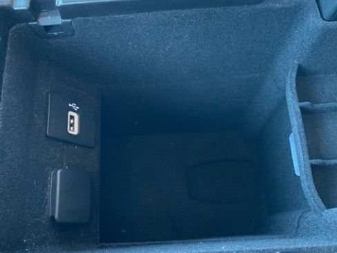 Used 2020 Lincoln Nautilus Reserve image 32