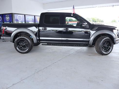 Used 2018 Ford F150 Raptor w/ Equipment Group 802A Luxury AWD/4WD image 6