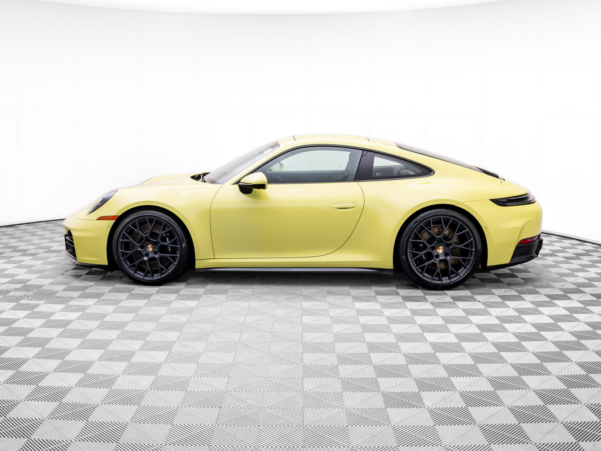Certified 2025 Porsche 911 Carrera S RWD image 2