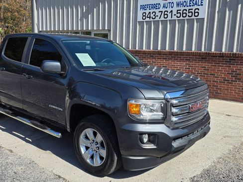 Used 2016 GMC Canyon SLE w/ Trailering Package image 2
