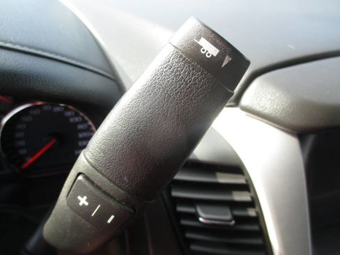 Used 2015 GMC Yukon SLT w/ Open Road Package image 25