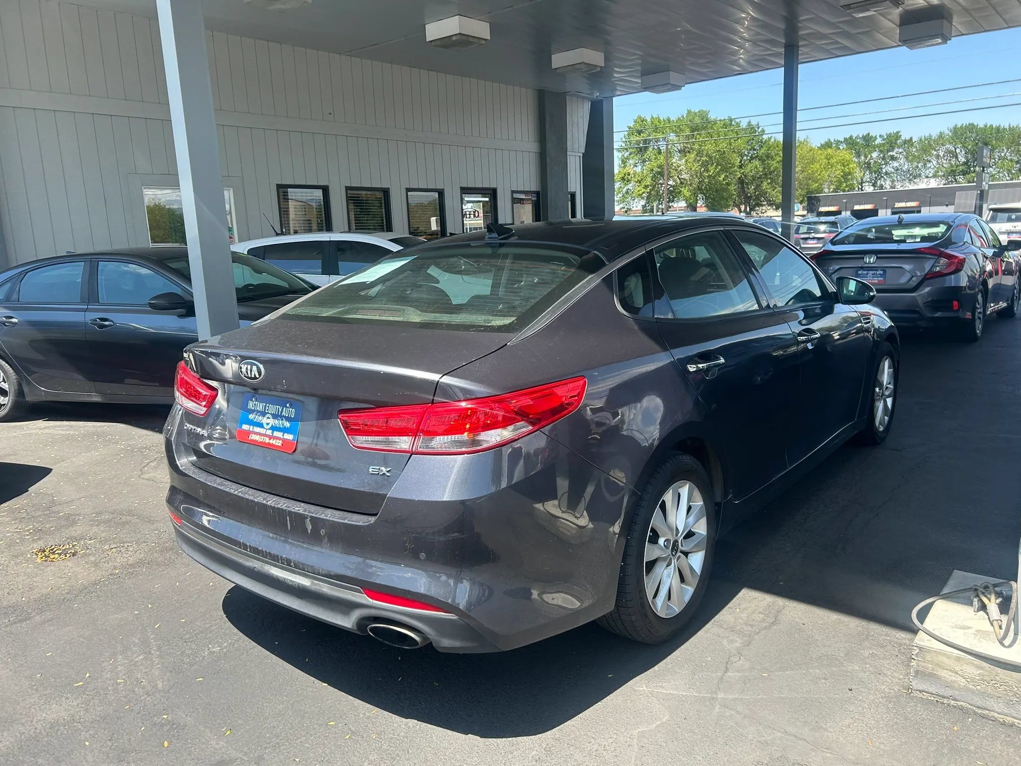 Used 2017 Kia Optima EX w/ Premium Package FWD image 6