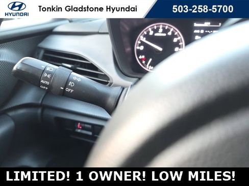 Used 2024 Subaru Crosstrek 2.5i Limited image 18