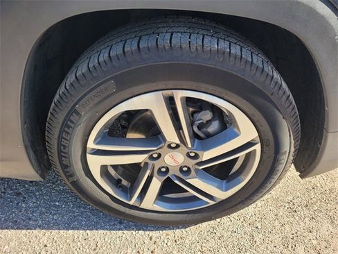 Used 2021 GMC Terrain SLT w/ Infotainment Package II image 18