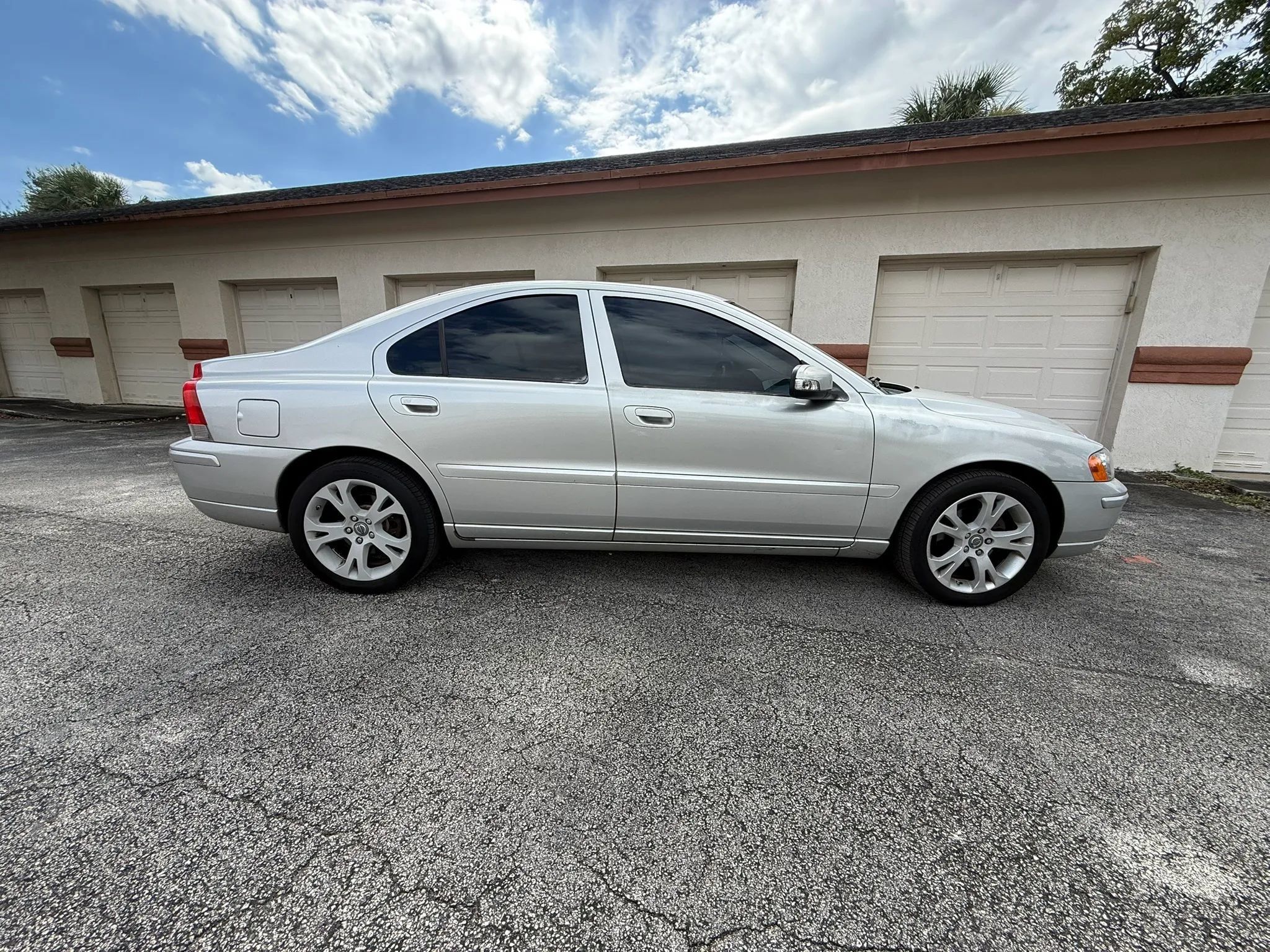 Used 2009 Volvo S60 2.5T FWD image 4