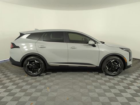 New 2026 Kia Sportage EX image 8