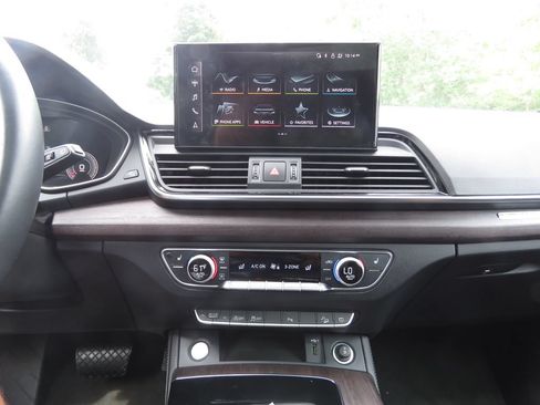 Used 2022 Audi Q5 2.0T Premium Plus AWD/4WD image 27